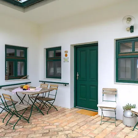 Holiday home Schlafgut Kuessler In